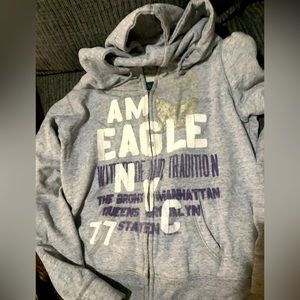 American eagle zip up hoodie